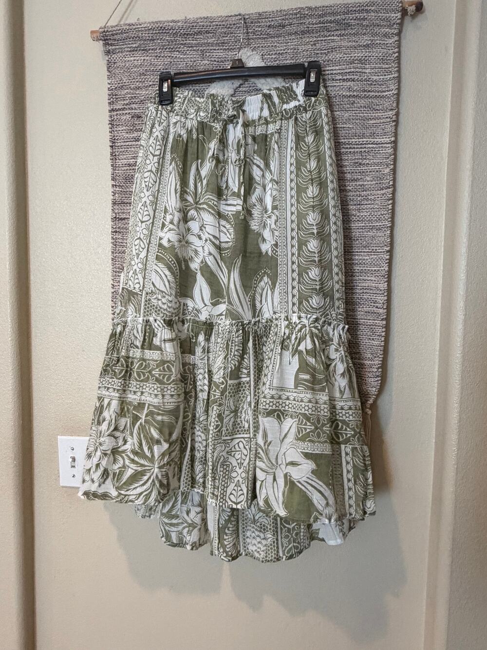 Mlle Gabrielle Floral Midi Skirt Women Small Green White Boho Elastic Waist
